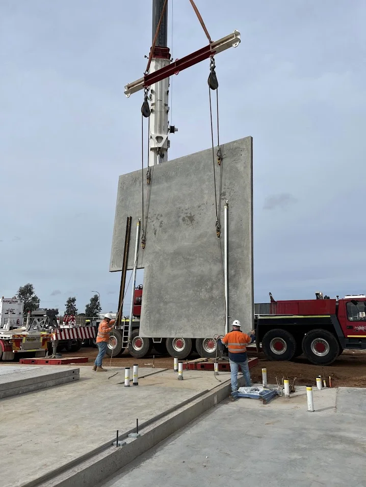 a3e8001fb2a53cc42e0a329e99da9a8b895ab196